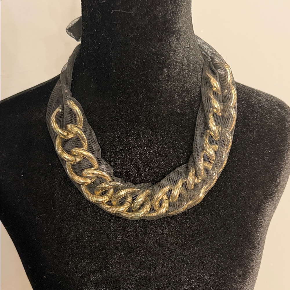 Chic Gold and Black Mesh Necklace